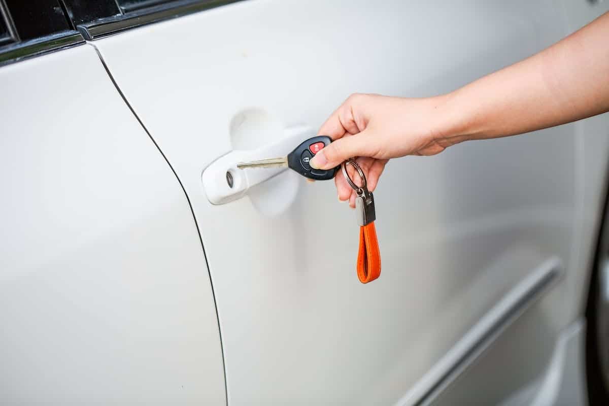 Comment ouvrir une voiture centralisée sans clé astuces et conseils Info LER
