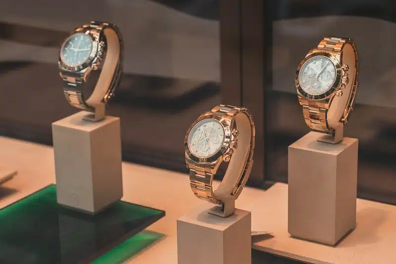Les meilleurs coffrets de montres pour les hommes des designs élégants et intemporels