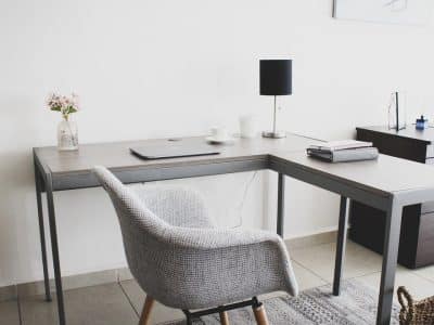 Aménagez votre bureau professionnel avec du mobilier sur mesure !