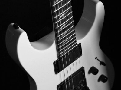 Comment choisir le bon instrument de musique quand on débute ?