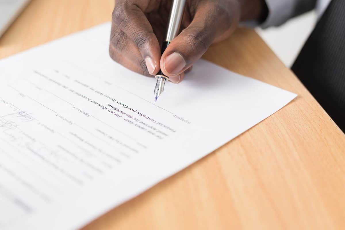signer un contrat d'assurance emprunteur